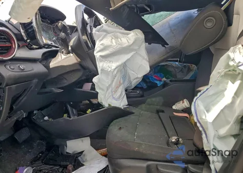 2025 Chevrolet Trax 1Rs z USA, uszkodzony, nr VIN KL77LGEP5SC310647